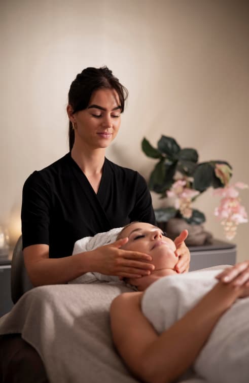 Rasm - Nail Salon & Spa Beauty Care - Home One